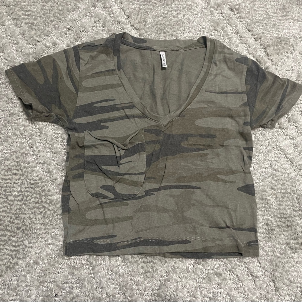 Z Supply Cropped Camo T-Shirt Size XS